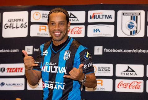 Ronaldinho aseguró que por ahora 
