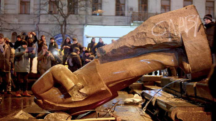 500 Monumentos a Lenin fueron destruidos en Ucrania, pero un mil 700 se lograron preservar.
