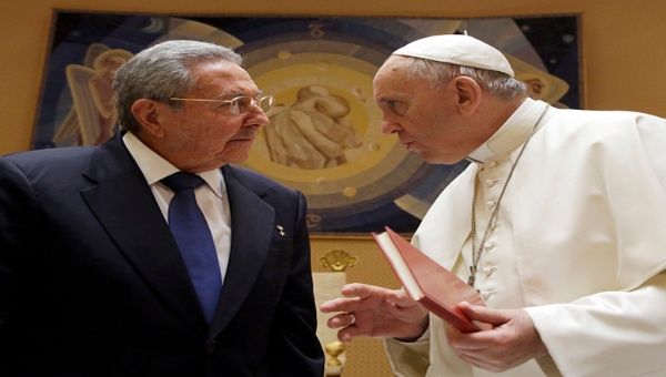  El Papa Francisco ha desempeñado un importante papel en el restablecimiento de las relaciones diplomáticas entre Cuba y Estados Unidos, anunciado el 17 de diciembre.