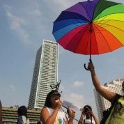 En Indonesia también levantaron su voz de protesta contra la discriminación.