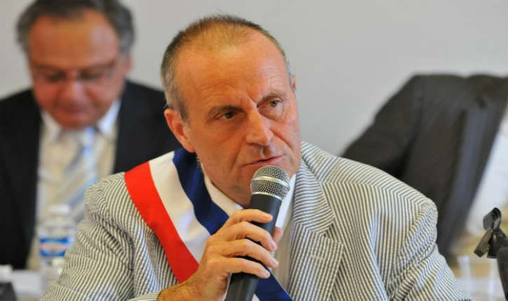 Alcalde francés solicitó al Gobierno “prohibir el Islam” en Francia.