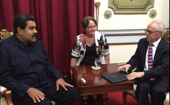Nicolás Maduro sostuvo reunión con Bernie Aronson, comisionado especial de EE.UU. para proceso de paz en Colombia