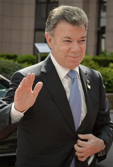 Este fue el momento en el que llegó el presidente de Colombia, Juan Manuel Santos, quien buscará mantener el dinamismo de la relación con Europa y exponer el proceso de paz que su Gobierno lleva a cabo con las Farc. 