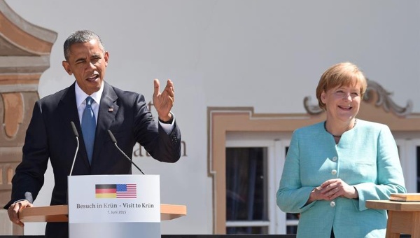 La canciller alemana, Angela Merkel, y el presidente de EE.UU., Barack Obama, abordaron la actual crisis en Ucrania.