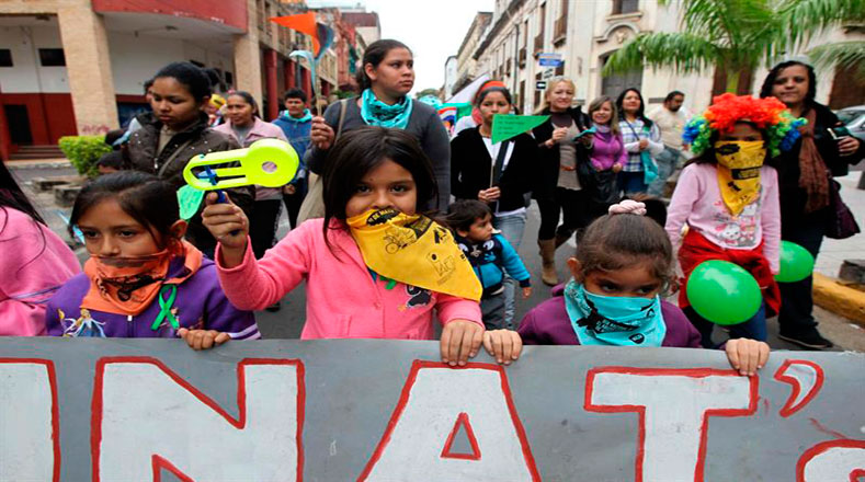 El Fondo de Naciones Unidas para la Infancia (Unicef) llamó este 12 de junio de 2015, a la "erradicación progresiva" del trabajo infantil en Paraguay en conmemoración del Día Internacional contra el Trabajo Infantil.
