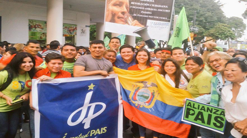 La fuerza de una juventud comprometida con la Patria, presente en el respaldo del Gobierno ecuatoriano.