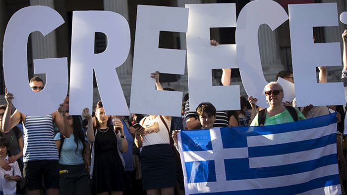 Con la pregunta ¿aprueba o no la propuesta que hace la Unión Europea? se llevará a cabo el próximo 5 de julio un referendo en Grecia.