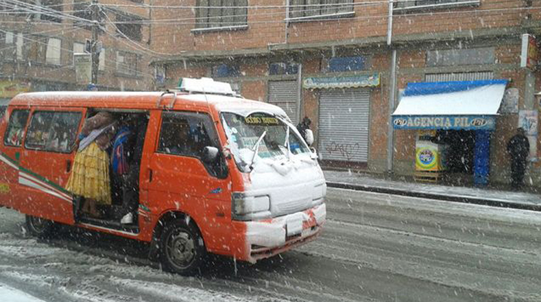 En la zona sur de La Paz se registraron algunos accidentes viales en horas de la mañana de este sábado, varios de ellos choques múltiples. 