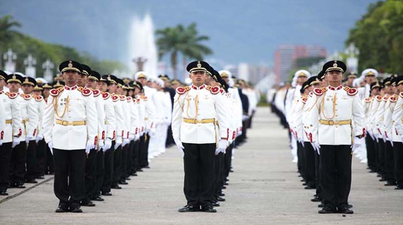Graduandos del Ejército venezolano, componente del presidente Hugo Chávez.