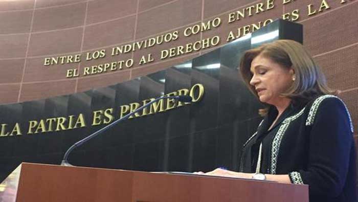 La titular de la PGR, Arely Gómez, defendió la medida al considerar que se trata de un asunto de seguridad pública