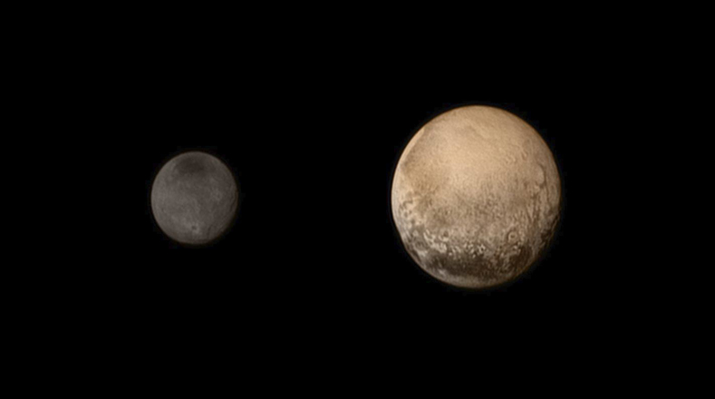 Plutón tiene cinco lunas, en la imagen se observa a Caronte la más grande de ellas.