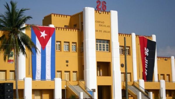 El edificio del antiguo Cuartel Moncada constituye un símbolo de la lucha revolucionaria del pueblo cubano. 