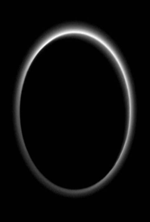 La NASA también ha revelado unas imágenes del lado oscuro de Plutón.