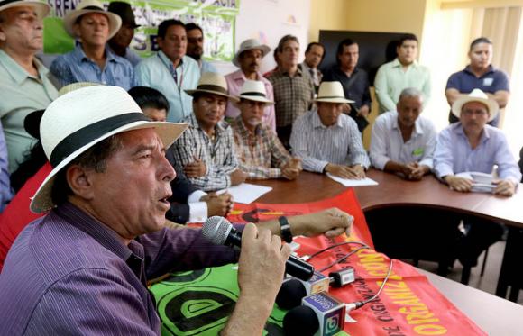 Organizaciones sociales y campesinas manifestaron su apoyo al diálogo convocado por el presidente Rafael Correa.