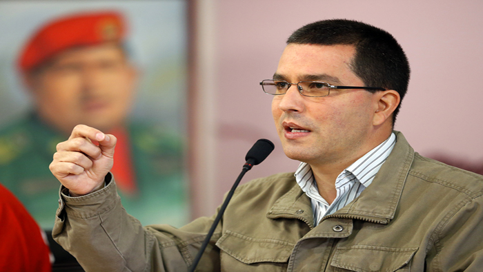 El vicepresidente venezolano ha manifestado que “existen planes violentos por parte del FMI para Venezuela”.