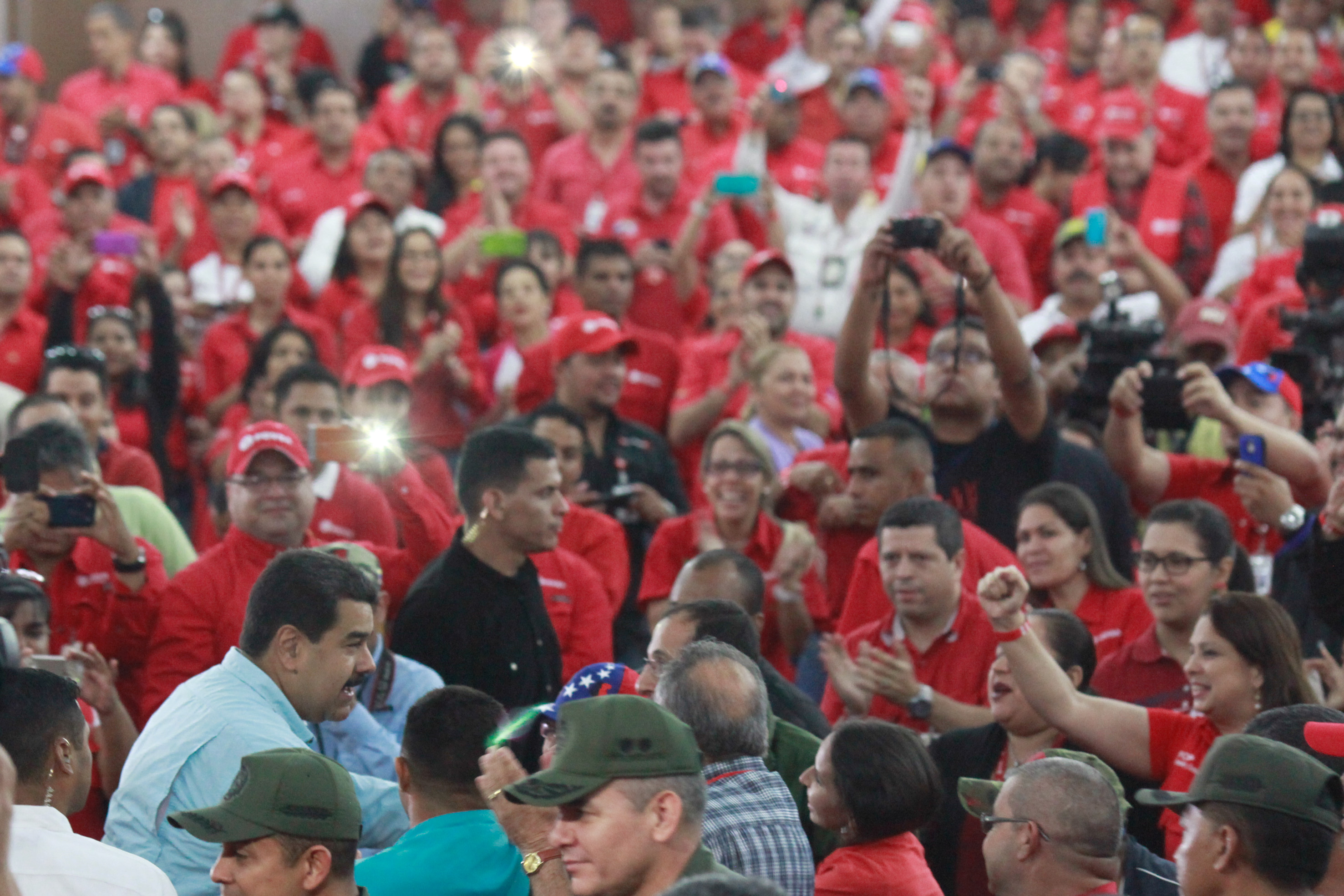 El 18 de agosto de 2005 Hugo Chávez presentó al país este plan como un instrumento estratégico para impulsar el desarrollo socioeconómico nacional.