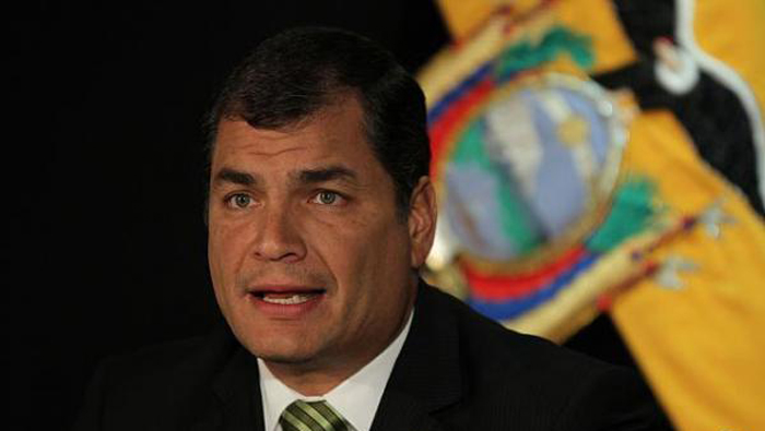 El presidente ecuatoriano criticó también a grupos opositores indígenas por no denunciar daños ecológicos, pero participan en marchas violentas contra el Gobierno.