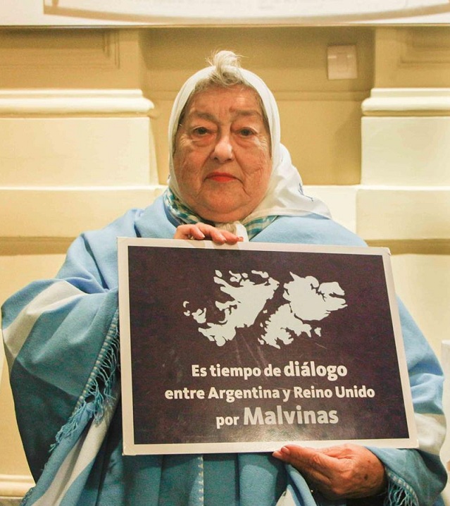 Hebe de Bonafini, vocera de Madres de Plaza de Mayo, llamó a una solución política. 