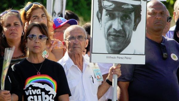Los familiares denuncian la impunidad en la libertad otorgada a Posada Carriles en EE.UU. Han exigido su extradición a Venezuela. 
