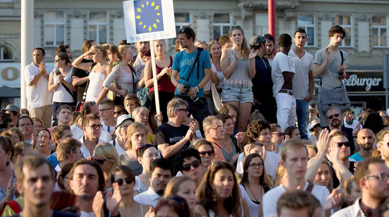 El pasado lunes manifestaron en Viena (Austria)  en pro de los derechos de los refugiados.
