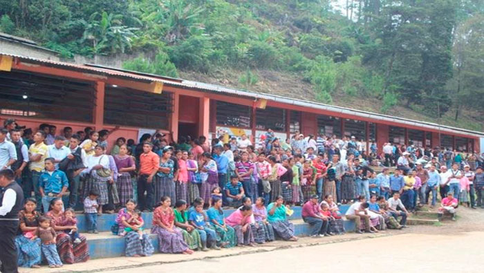 Cientos indígenas salieron votar pese a que desconfían del sistema electoral
