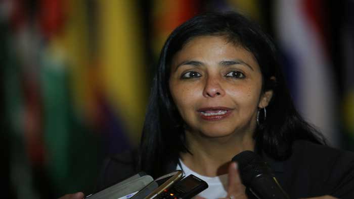 La jefa de la diplomacia venezolana asegura que Colombia evade el diálogo por la situación fronteriza