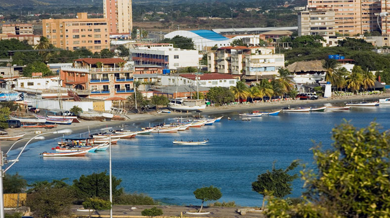 Las playas de la isla de Margarita, conocida como la Perla del Caribe por sus imponentes paisajes marinos, se ha convertido por tradición, en uno de los destinos turísticos de Venezuela más visitados.