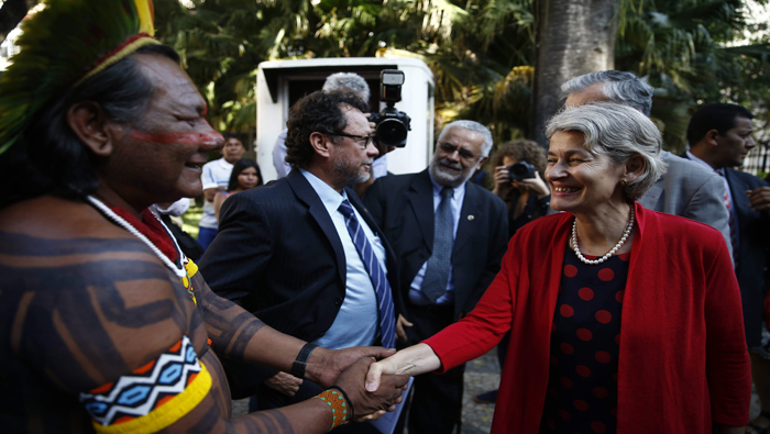 La directora de la Unesco, Irina Bokova, realizó una visita al Museo del Indio en Río de Janeiro.