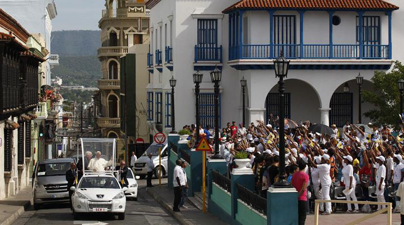El papa Francisco se despidió del pueblo de Santiago, Cuba.