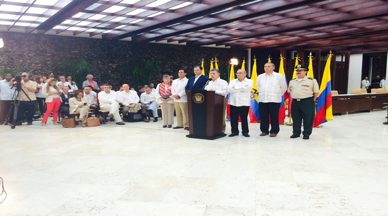 El jefe de Estado colombiano agradeció a “Raúl Castro y Cuba por su hospitalidad y compromiso con la paz de Colombia; al Gobierno de Noruega, que como país garante ha sido fundamental. Venezuela y Chile que han servido como países acompañantes".