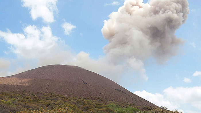 Expertos explican que se esperan nuevas explosiones del volcán Telica.