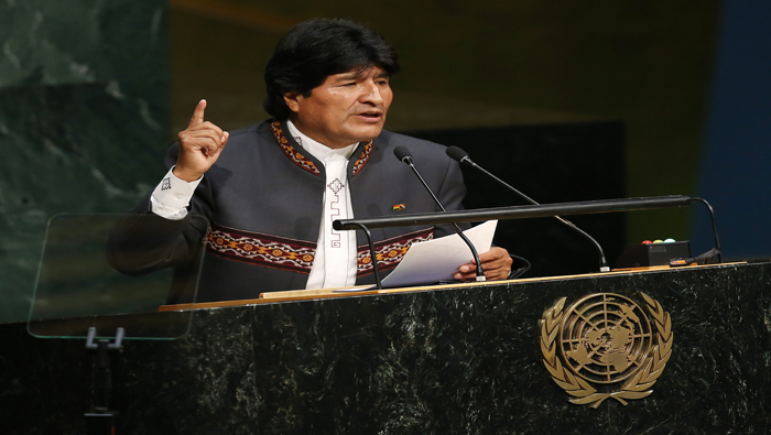 Evo Morales llama a contribuir contra la continuidad del capitalismo.