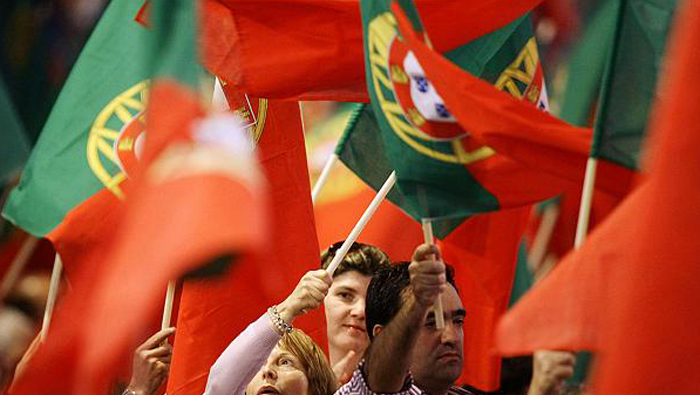 Portugal acude a las urnas bajo la sombra de las medidas de recorte social impuestas por la troika en 2011.