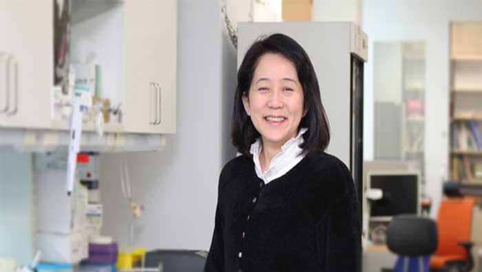 La responsable del procedimiento médico, Masayo Takahashi, desea su pronta aplicación a más pacientes