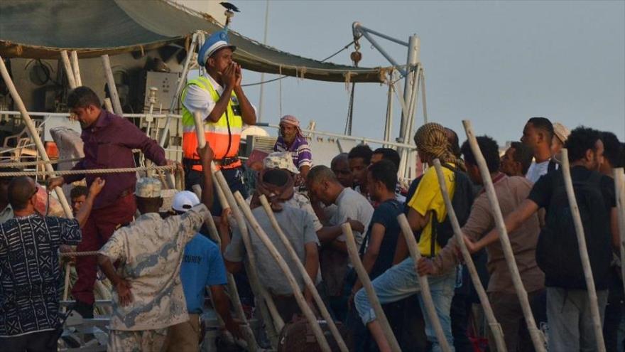 Los yemeníes huyen del conflicto intentando cruzar el golfo de Adén para llegar a Yibuti.