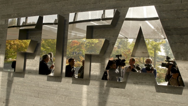 Los patrocinadores de la FIFA habían exigido en un comunicado la renuncia de Joseph Blatter.