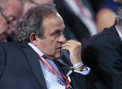 Michel Platini fue suspedido por 90 días, tras conocerse el nuevo escándalo de la FIFA.