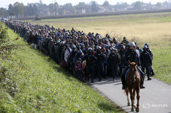 Eslovenia moviliza a su Ejército para detener la llegada de refugiados.