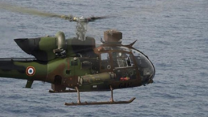 El helicóptero transportaba dinero para el banco de la ciudad de Sorman (situada al oeste de Trípoli) y se estrelló en el mar.