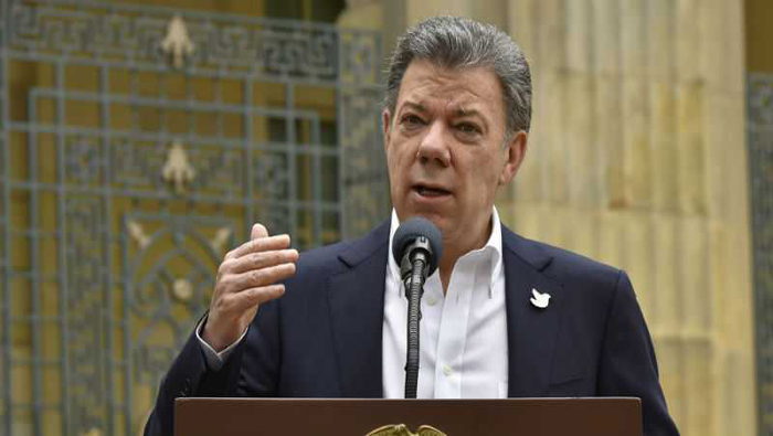 El presidente de Colombia, Juan Manuel Santos, dijo estar dispuesto a adelantar la fecha de la tregua bilateral.