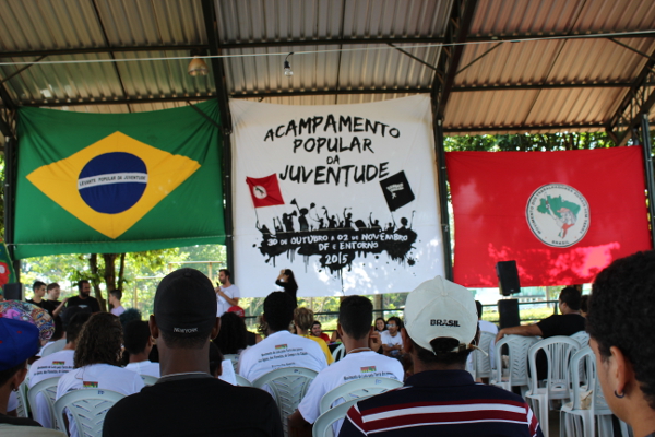 Brasileños instalaron un campamento de la juventud en el que expresaron su respaldo al Gobierno de Venezuela.