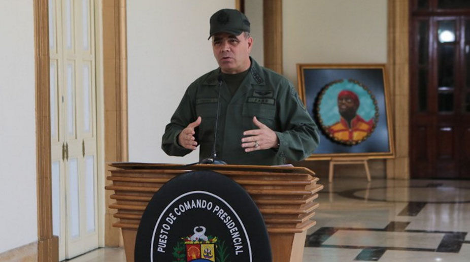 Los anuncios del ministro de Defensa los realizó desde el puesto de Comando Presidencial de Miraflores, sede del Gobierno de Venezuela.