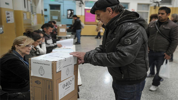Argentina celebrará este domingo una segunda vuelta electoral para elegir a su nuevo presidente.