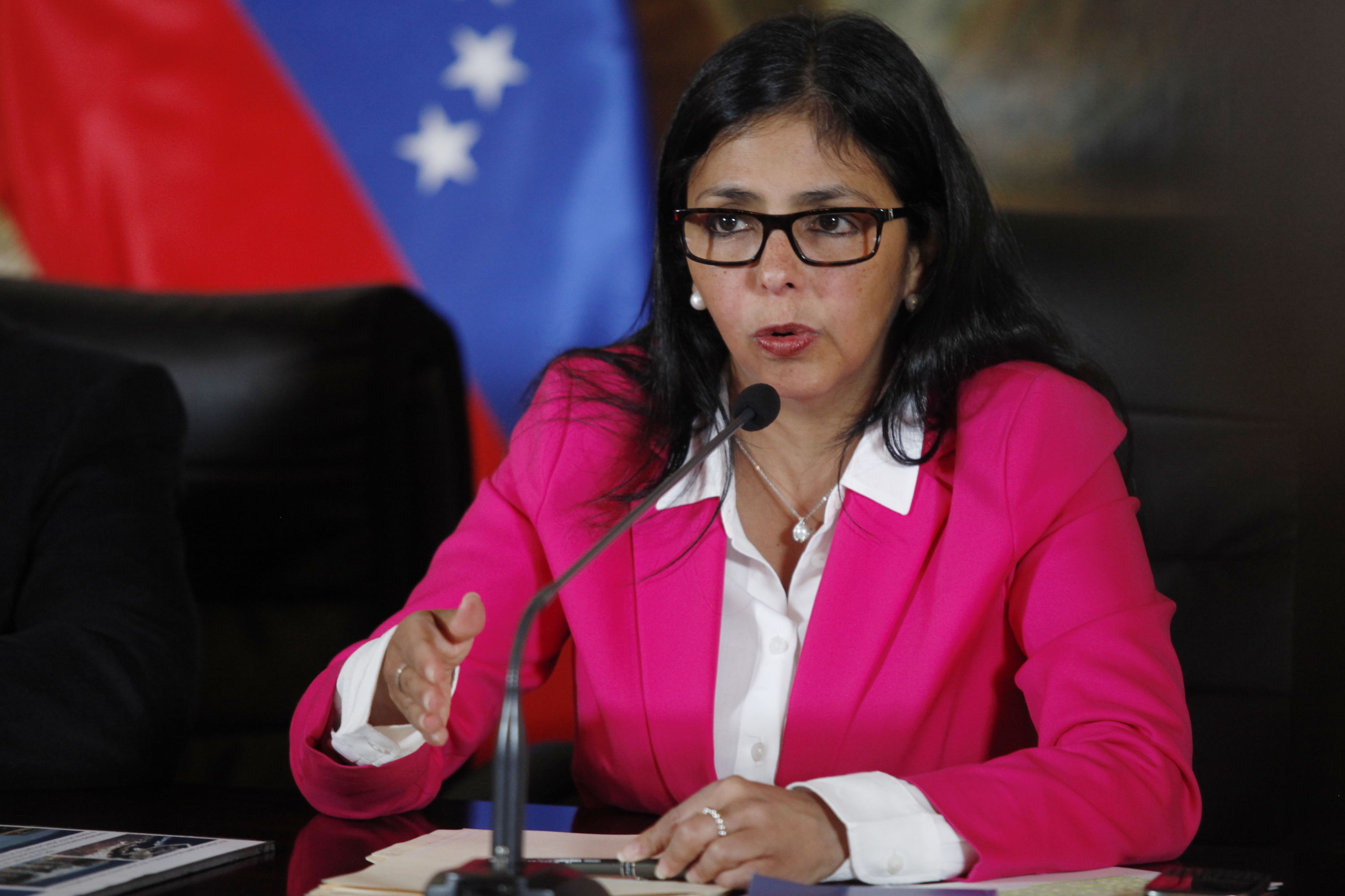 Delcy Rodríguez recordó al presidente Obama el rechazo global contra su decreto.