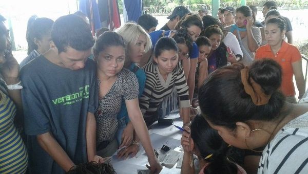 Gobierno de Nicaragua beneficia a estudiantes de Secundaria Esteli