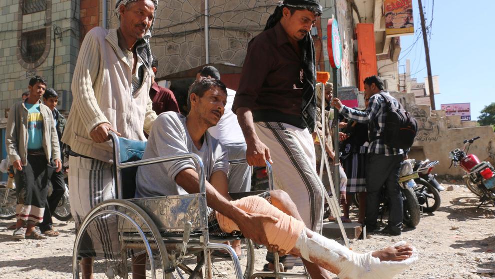 Las víctimas del conflicto en Yemen cada vez cuentan con menos hospitales para ser atendidos.