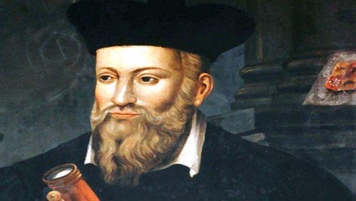 Nostradamus es el clarividente más famoso. Sus seguidores estudian sus cuartetos para determinar cuales de sus profecías se han cumplido.