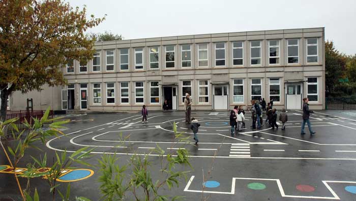 El ataque se registró cerca de la escuela Jean Perrin d'Aubervilliers, al noreste de París