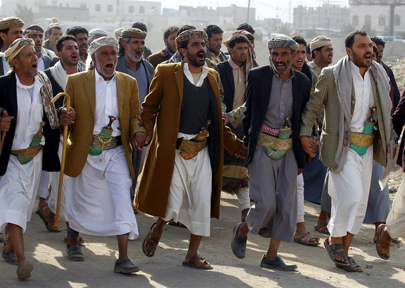 Hutíes mantienen sus denuncias contra la coalición árabe, que no ha cumplido el cese al fuego declarado a mediados de diciembre.