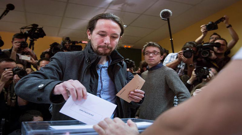 El candidato de Podemos a la Presidencia del Gobierno, Pablo Iglesias, votó cerca de las 12H30 hora local (11H30 GMT) y aseguró que la ciudadanía dará una lección histórica de democracia.